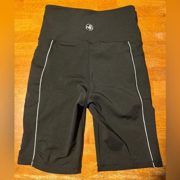 Body Glove women’s Biker Shorts Sz Med - Picture 4 of 5